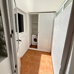 https://casa-la-arrecife-35500.in-canary-islands.com