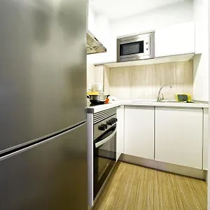 https://estudio-con-terraza-vista-mar.in-canary-islands.com